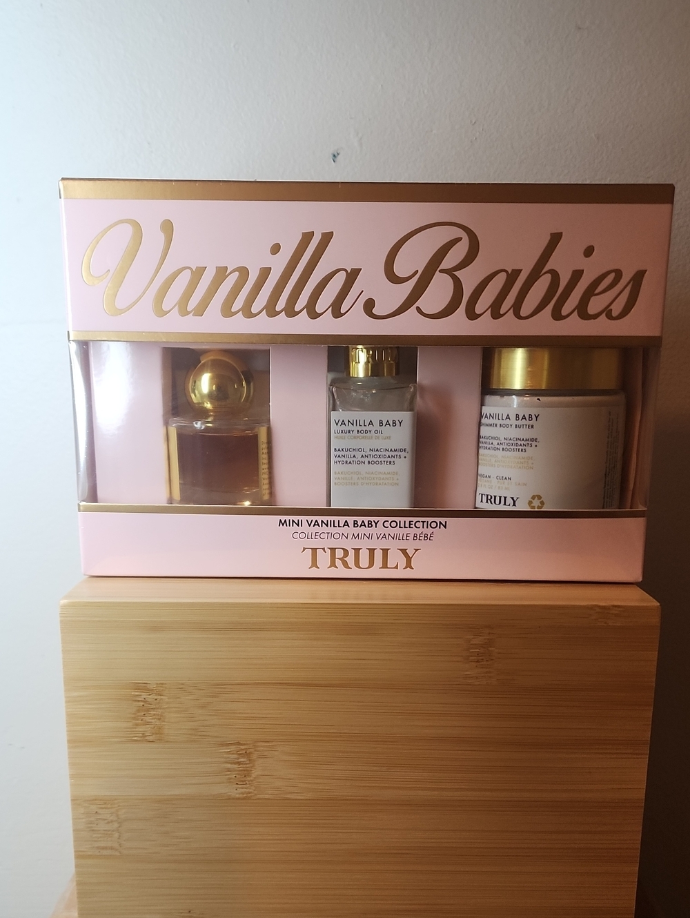 TRULY Vanilla Babies Mini Bath & Body Set - Pink and Gold